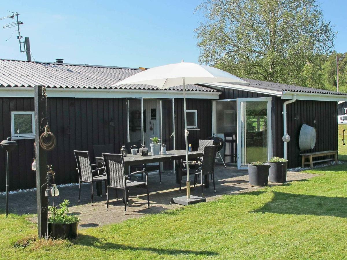 Holiday Home Lille Strandgaard II Hals Exterior photo